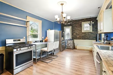 Kitchen - 346 Maple St, Springfield, MA 01105 photo 2 of 3