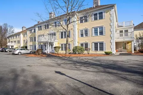 1 Riverview Blvd #8-207, Methuen, MA 01844