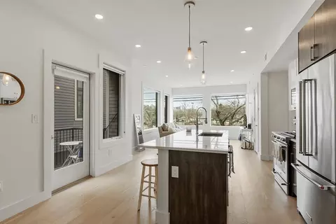 105 Washington St #2A, Somerville, MA 02145