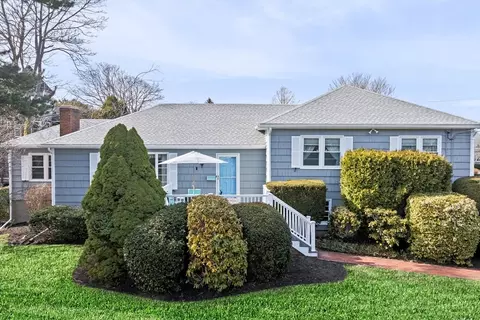 19-21 Cleveland Rd, Marblehead, MA 01945