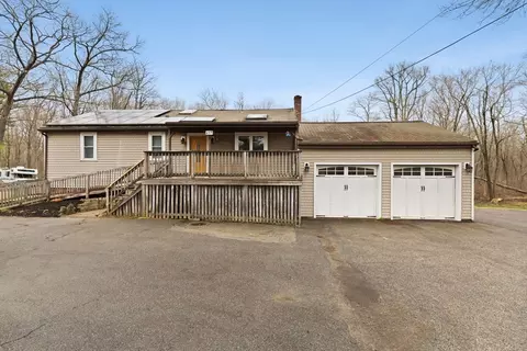 435 Hingham St, Rockland, MA 02370