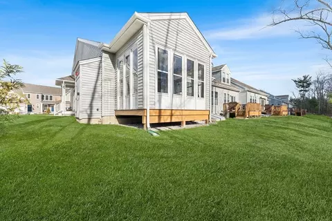 7 Sienna Cir #7, Upton, MA 01568 photo 3