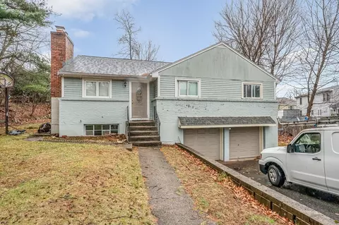 15 Glenwood Ave, Woburn, MA 01801