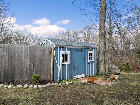 Exterior - 19 Cold Spring Rd, North Reading, MA 01864 photo 5 of 6