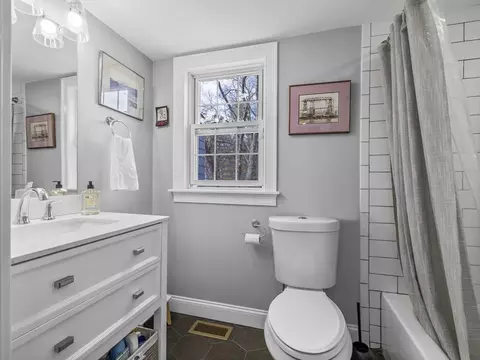 Bath - 19 Cold Spring Rd, North Reading, MA 01864 photo 1 of 3