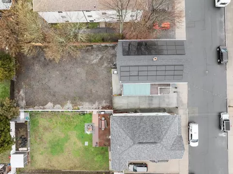 View/Area - 161 Vale St, Fall River, MA 02724 photo 1 of 5
