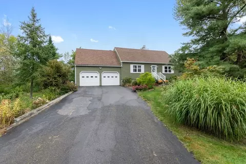 413 Wethersfield St, Rowley, MA 01969 photo 2