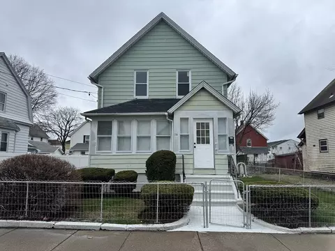 16 Bristol St, Ludlow, MA 01056