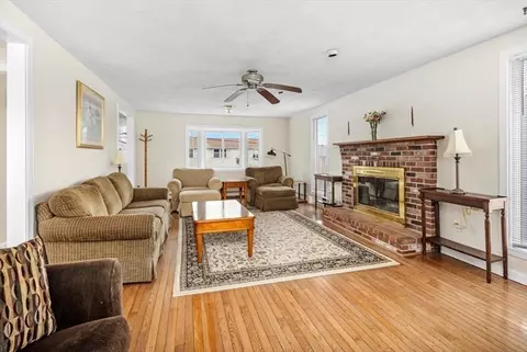 27 Packard Ave, Hull, MA 02045 photo 6