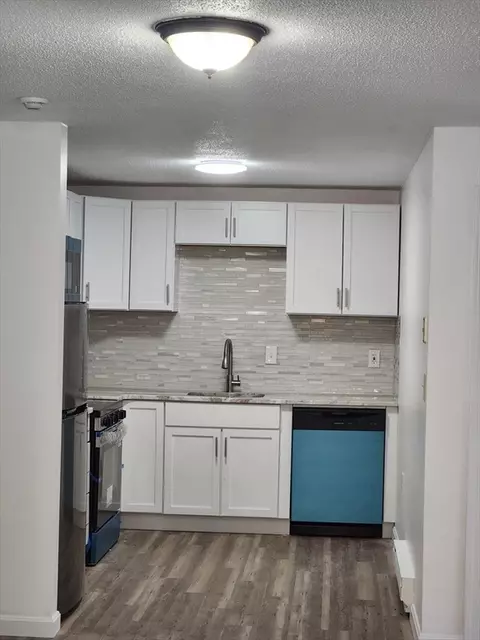 Kitchen - 80 Stanton St #33, Worcester, MA 01605 photo 1 of 2