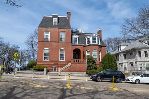 838 E Broadway #7, Boston, MA 02127