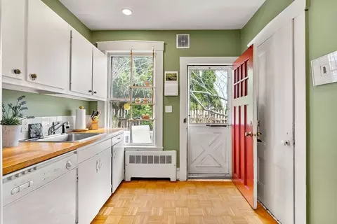 Kitchen - 7 Glover Sq #2, Marblehead, MA 01945 photo 1 of 4