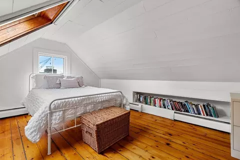 Bedroom - 7 Glover Sq #2, Marblehead, MA 01945 photo 5 of 7