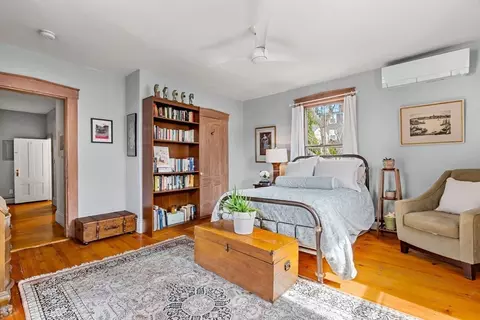 Bedroom - 7 Glover Sq #2, Marblehead, MA 01945 photo 1 of 7