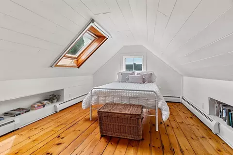 Bedroom - 7 Glover Sq #2, Marblehead, MA 01945 photo 4 of 7