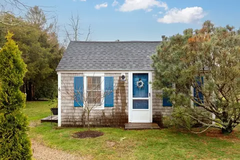 224 N Falmouth Hwy #4, Falmouth, MA 02549