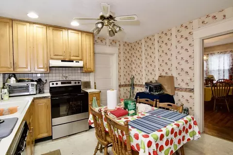 24 Longview St, Springfield, MA 01108 photo 10