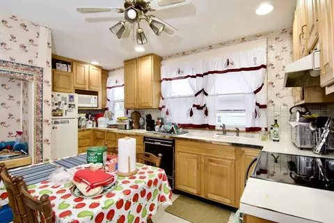 24 Longview St, Springfield, MA 01108 photo 12