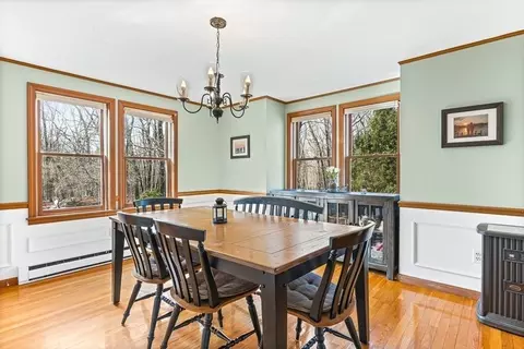 9 Thayer St, Upton, MA 01568 photo 8