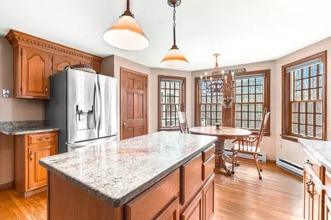 9 Thayer St, Upton, MA 01568 photo 7