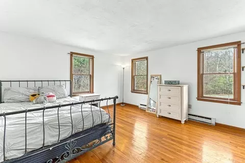 9 Thayer St, Upton, MA 01568 photo 15