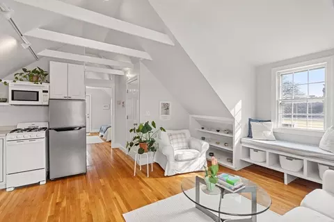 3 Circle St #3, Marblehead, MA 01945 photo 10