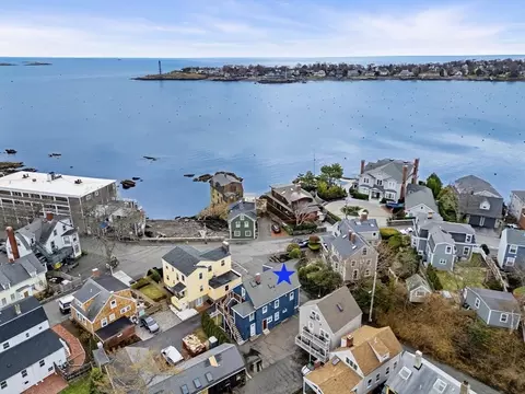 3 Circle St #3, Marblehead, MA 01945 photo 3