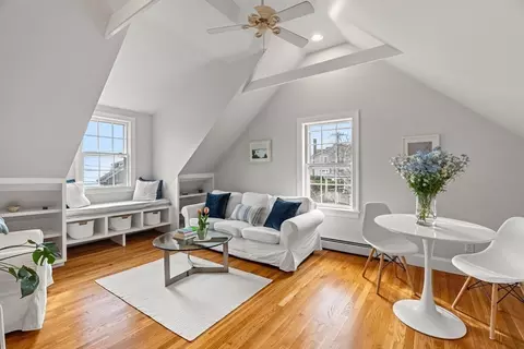 3 Circle St #3, Marblehead, MA 01945 photo 4