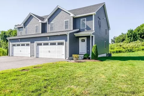 2 Beverlys Way #2, Lakeville, MA 02347