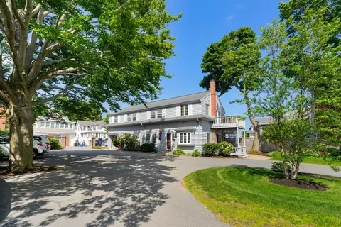 209 Humphrey St UNIT 5, Swampscott, MA 01907