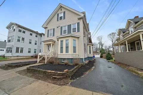 14 Perrin St, Attleboro, MA 02703