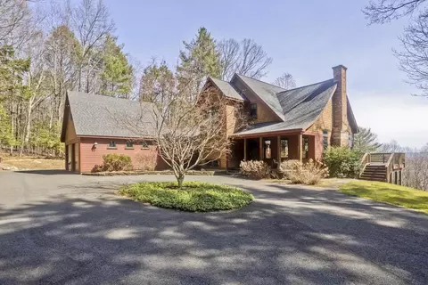 597 N Farms Rd, Northampton, MA 01060