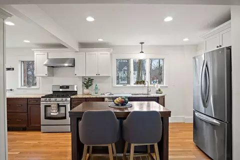 174 West St, Reading, MA 01867 photo 8