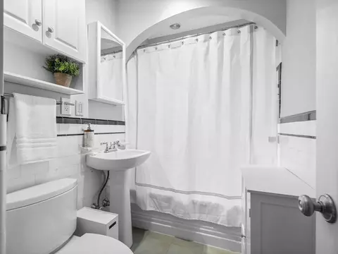 Bath - 97 Sunset Rd, Arlington, MA 02474 photo 1 of 2