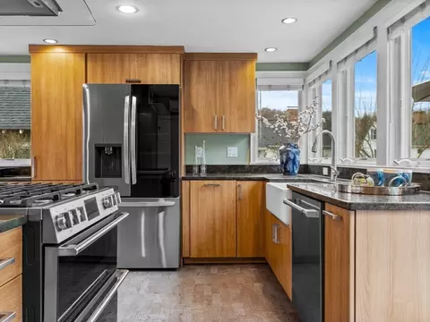 Kitchen - 97 Sunset Rd, Arlington, MA 02474 photo 3 of 4