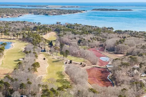 4 Harbor Light Rd, Harwich, MA 02645