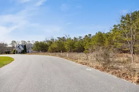 4 Harbor Light Rd, Harwich, MA 02645 photo 4