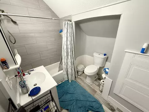 Bath - 63 Langdon St, Springfield, MA 01104 photo 2 of 2