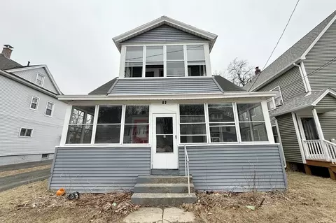 63 Langdon St, Springfield, MA 01104