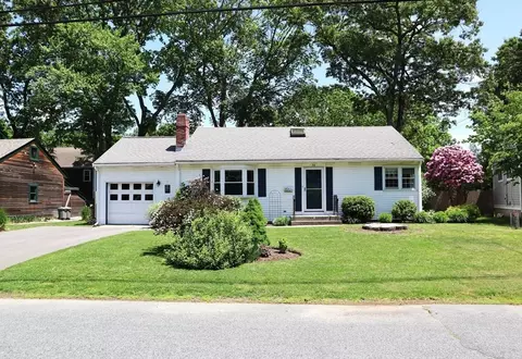 54 Florissant Ave, Framingham, MA 01701