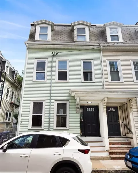 2 Viking St, Boston, MA 02127