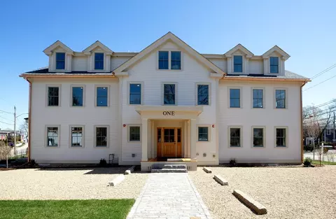1 Jewett St #3, Rockport, MA 01966