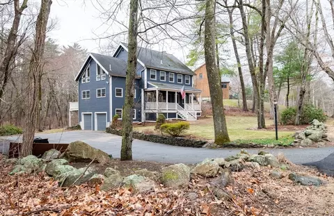 252 Wethersfield St, Rowley, MA 01969