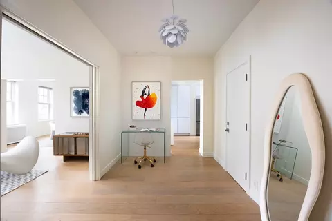Entry Way - 24 John St #2, Brookline, MA 02446 photo 1 of 1