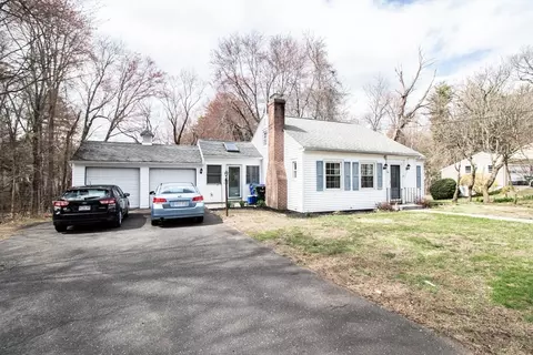 616 Cooley St, Springfield, MA 01128 photo 2