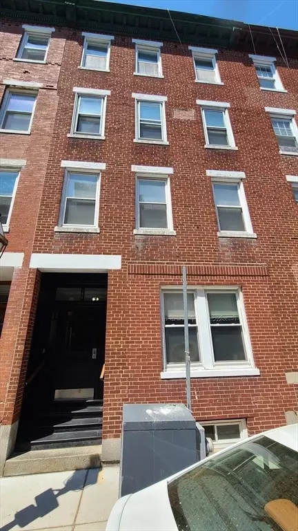 168 Endicott, Boston, MA 02113