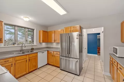 42 Walnut St, Devens, MA 01434 photo 10