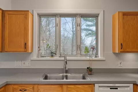42 Walnut St, Devens, MA 01434 photo 11
