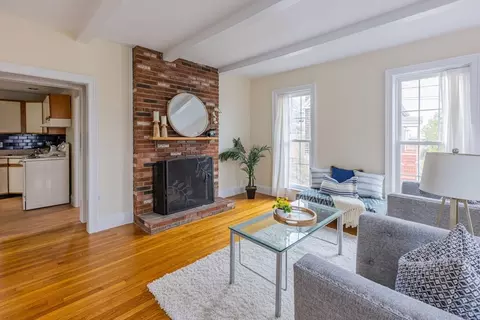 43 Sewall St #2, Marblehead, MA 01945