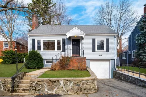 13 Cook Cir, Medford, MA 02155
